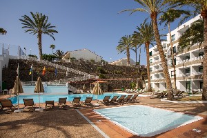 Hotel APARTAMENTOS WALHALLA wakacje