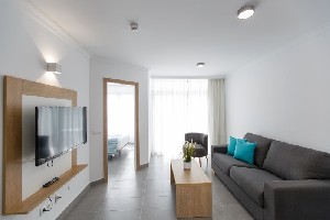 Hotel APARTAMENTOS WALHALLA wakacje