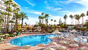 Hotel s bazénem