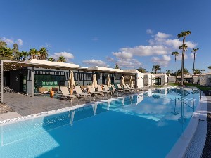Resort s bazénem