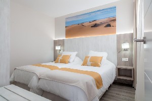 Hotel CORONA ROJA wakacje