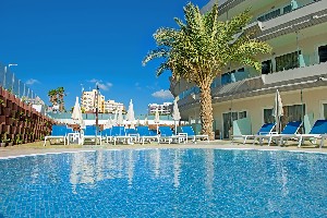 Hotel s bazénem
