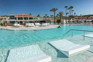 Hotel s bazénem