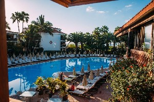 Hotel PARQUE TROPICAL wakacje