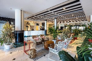 Hotel MARINA SUITES wakacje