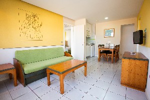 2 bedrooms Livingroom