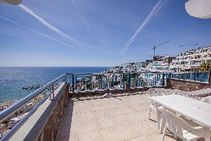 Classic One Bedroom Apartment Sea View