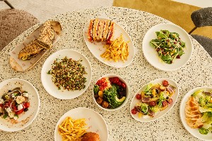 Sun & Moon Restaurant