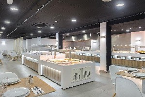 Restaurant/bars