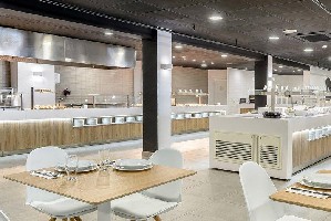 Restaurant/bars