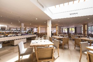 Restaurant/bars