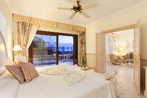 Senior Suite