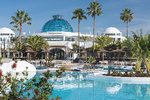 Hotel s bazénem