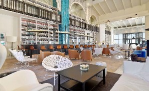 lobby bar
