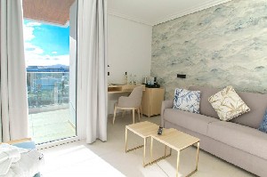 Hotel LAVA BEACH wakacje