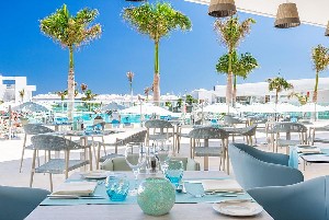 Hotel LAVA BEACH wakacje