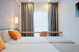 Hotel DWO YUSTE ALCALA wakacje