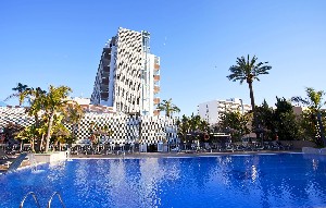 Hotel s bazénem 
