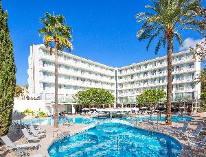 Hotel s bazénem
