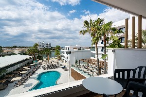 Double Pool View
