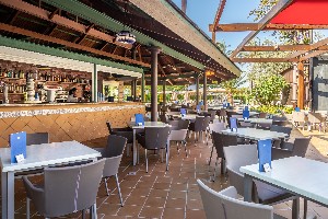 Pool Bar