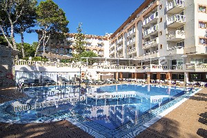 Hotel s bazénem