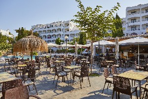 Pool Bar