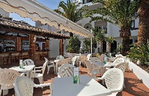 pool bar