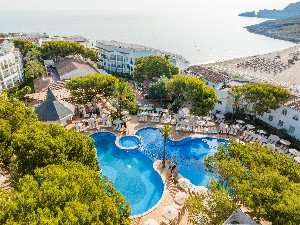 Resort s bazénem