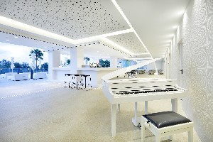 Chill Out Bar