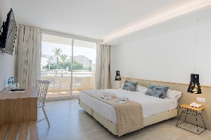 Hotel GLOBALES CALA BONA SUITES wakacje