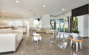 Hotel GLOBALES CALA BONA SUITES wakacje