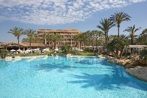 Hotel s bazénem
