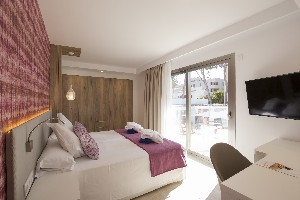 Superior Plus room