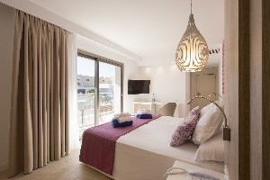 Superior Plus room