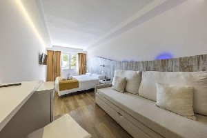 Hotel WELIKEHOTEL TRITON BEACH wakacje