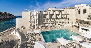 Hotel s bazénem