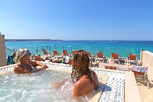 Jacuzzi