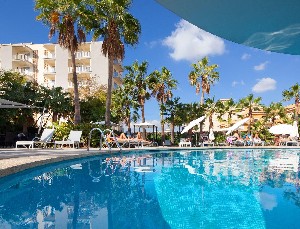 Hotel s bazénem