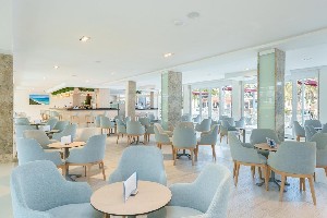 Restaurant/bars