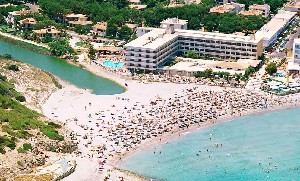 Hotel s pláží