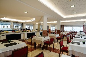 Restaurant/bars