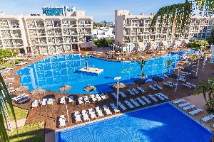 Hotel s bazénem