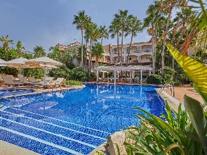 Hotel s bazénem