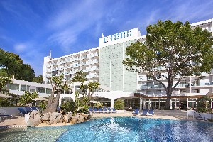 Hotel s bazénem