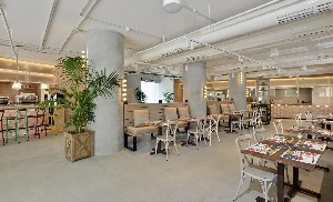 Restaurant/bars