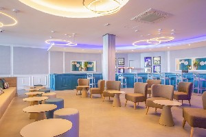 restaurant/bars