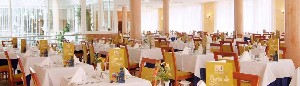 restaurant/bar