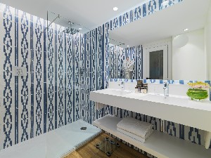 Chill Out Room Bathroom