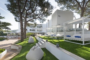 Chill Out Zone Pool